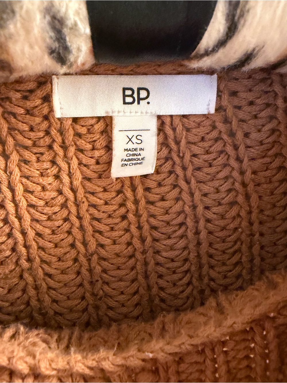 BP Nordstrom Cognac Cable Knit Balloon Sleeve Mock Neck Sweater Camel XS - Picture 3 of 6